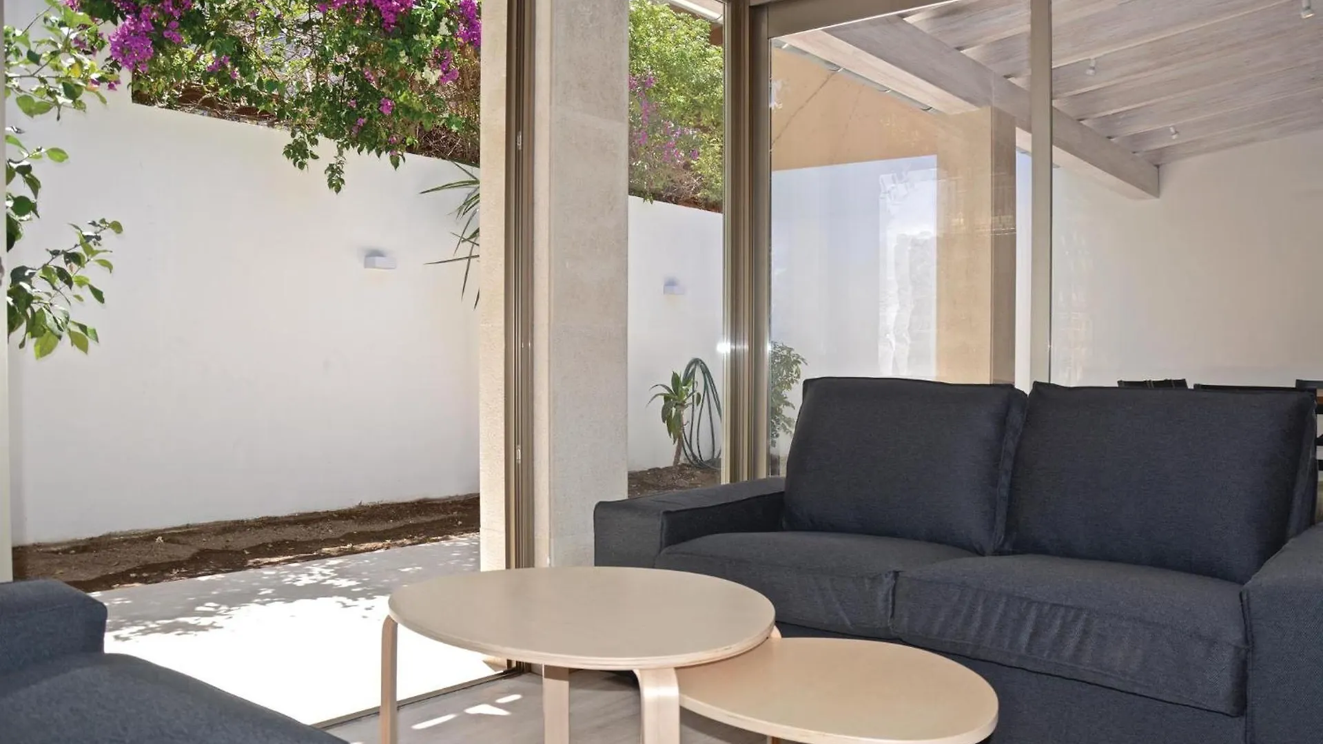Awesome Home In Palma De Mallorca With Kitchen